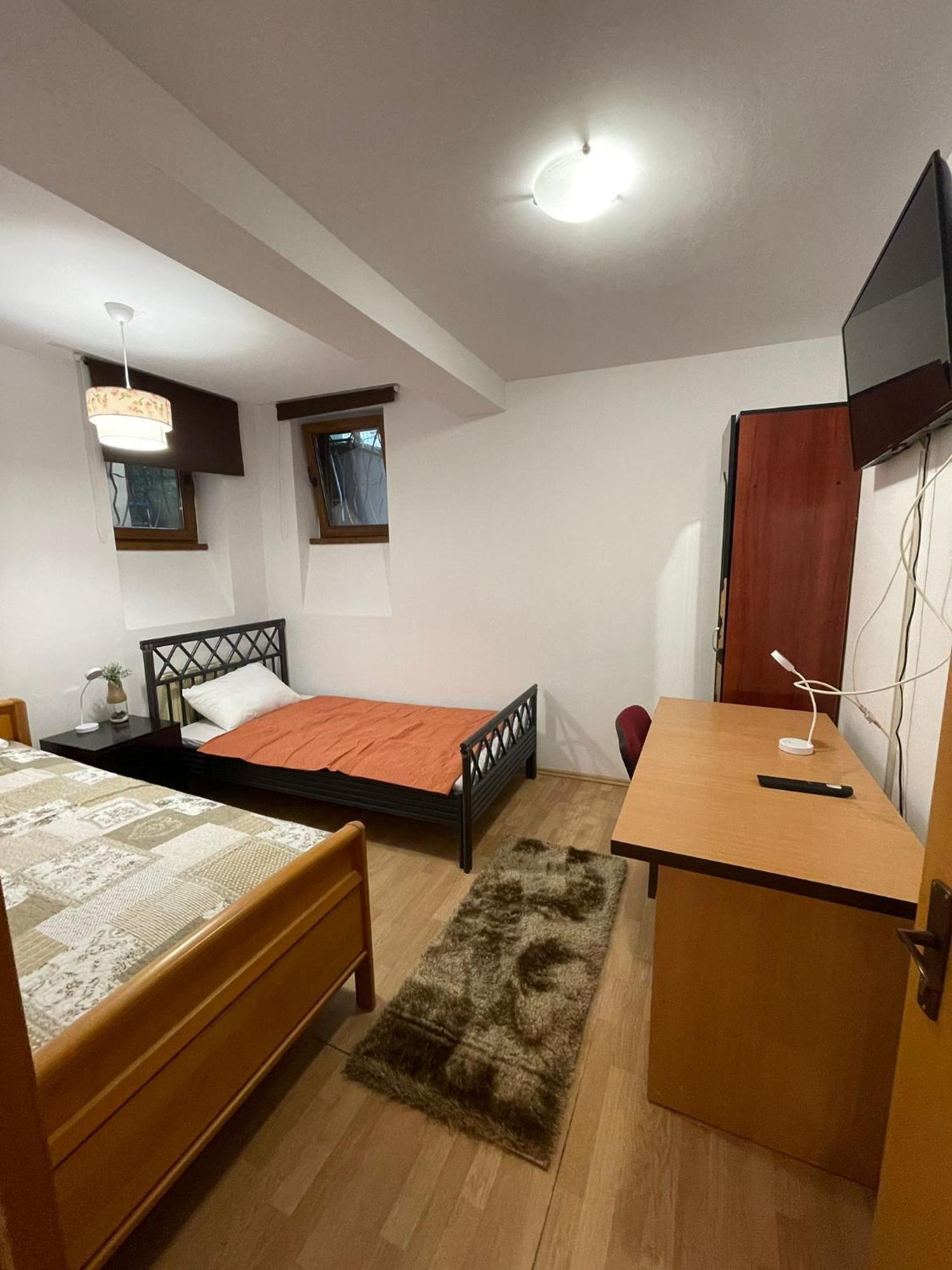 Mossapartments Bukarest Eksteriør billede